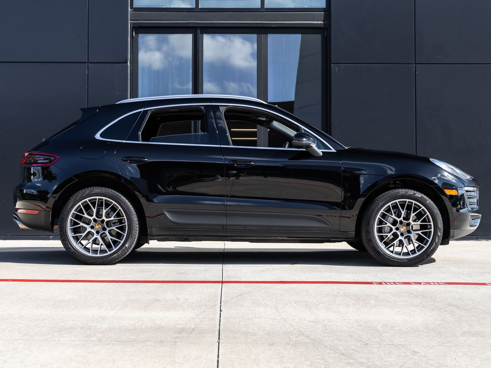 2018 Porsche Macan Macan S