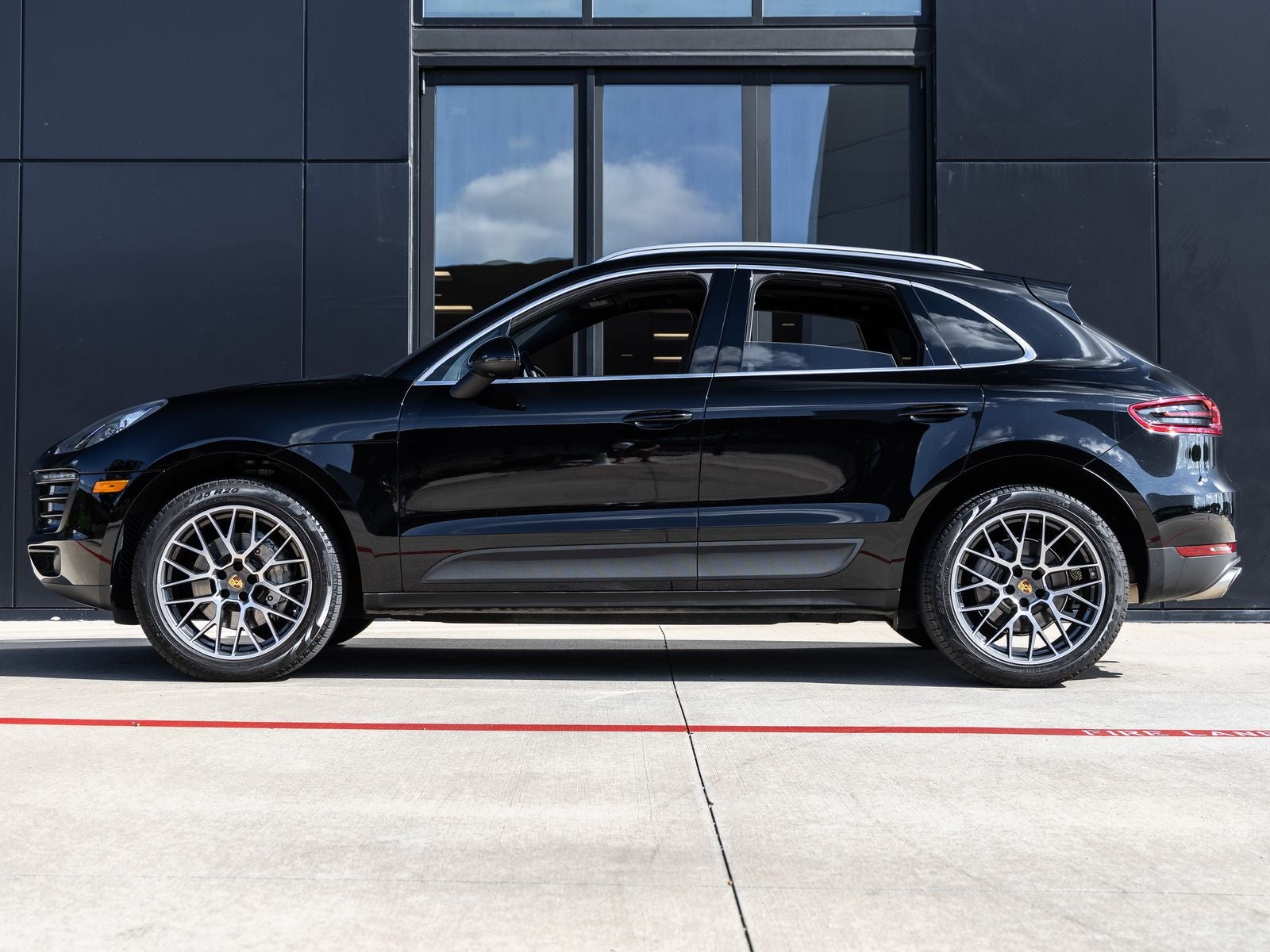 2018 Porsche Macan Macan S