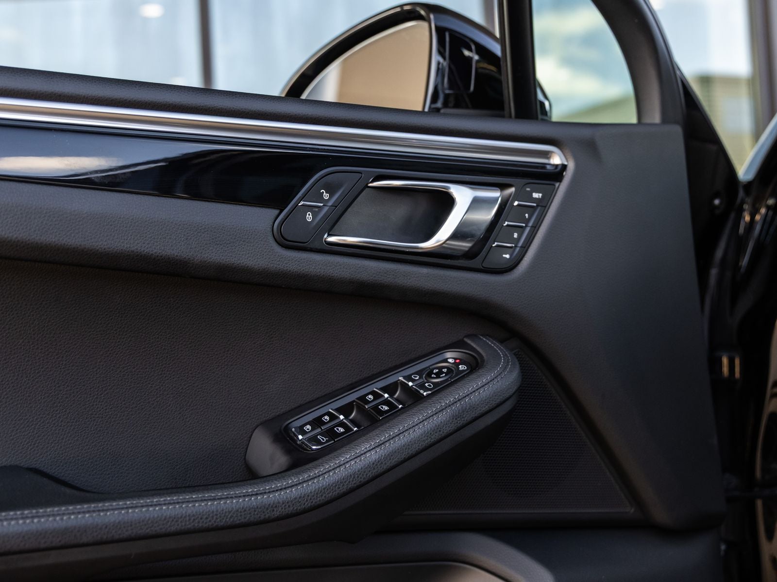 2018 Porsche Macan Macan S