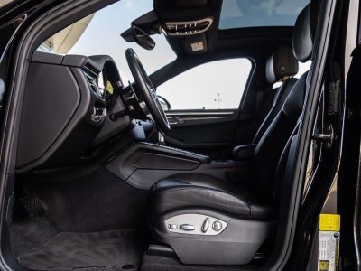 2018 Porsche Macan Macan S