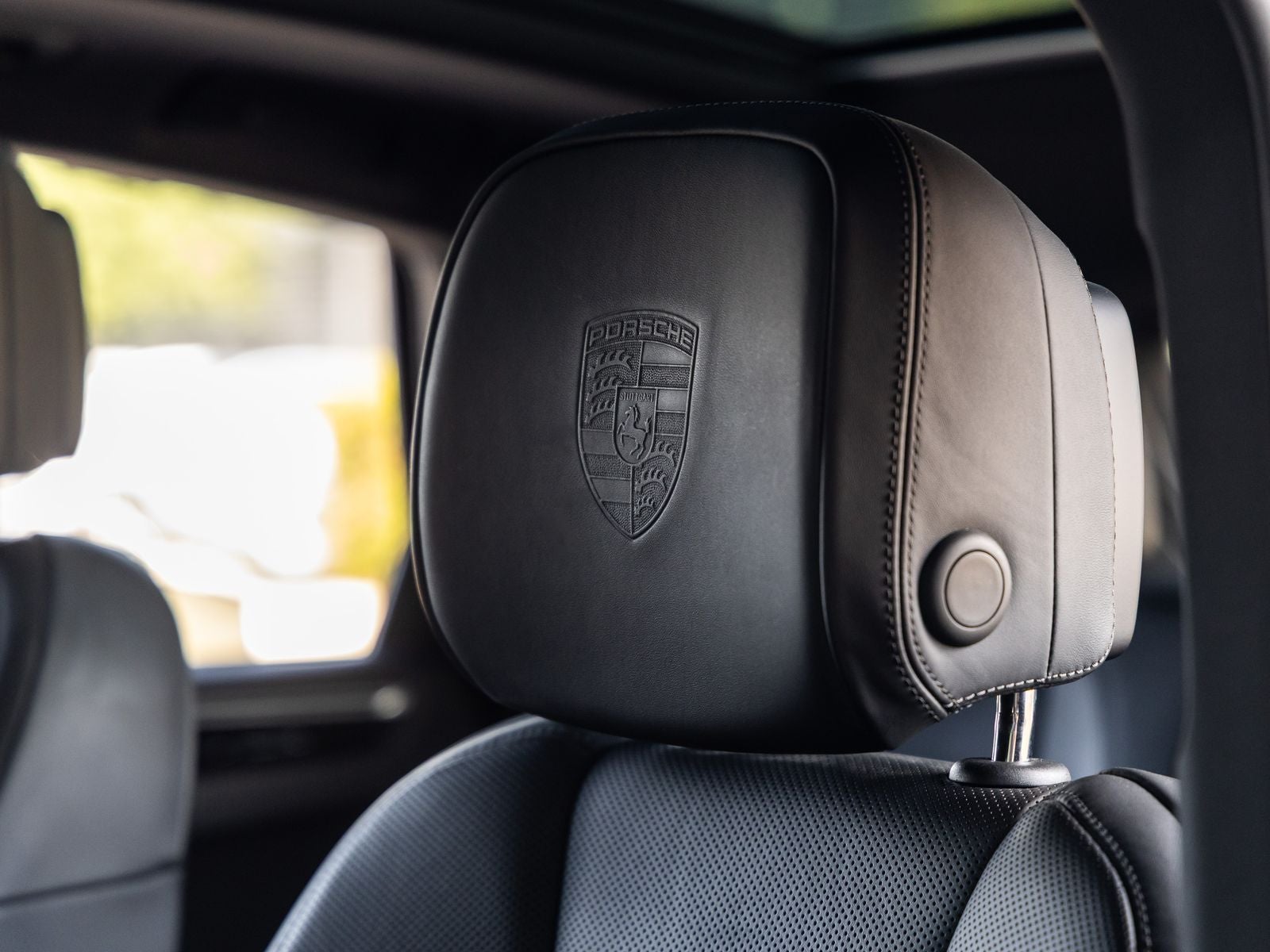 2018 Porsche Macan Macan S