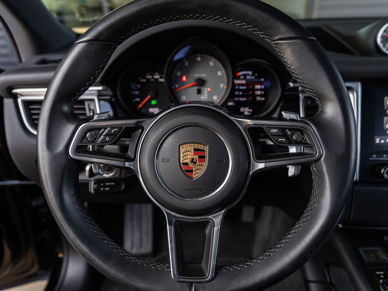 2018 Porsche Macan Macan S