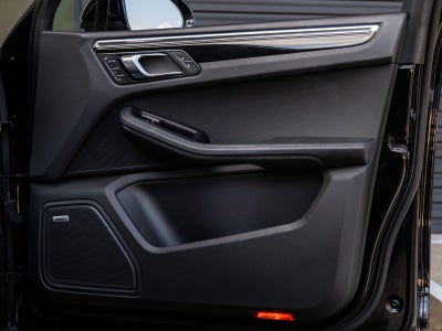 2018 Porsche Macan Macan S