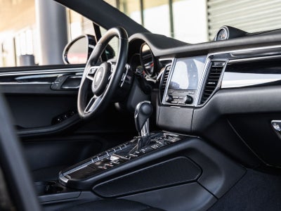 2018 Porsche Macan Macan S