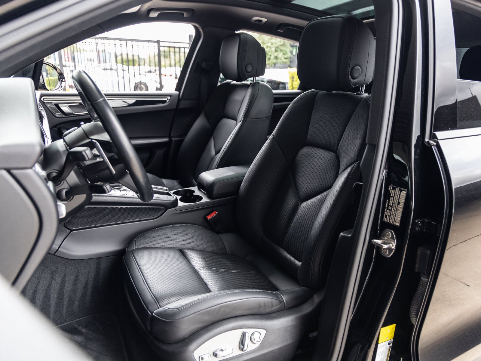 2019 Porsche Macan Macan S