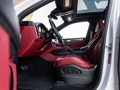 2023 Porsche Cayenne Cayenne S Platinum Edition