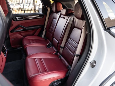 2023 Porsche Cayenne Cayenne S Platinum Edition