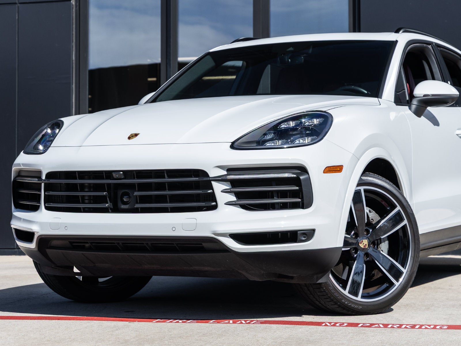 2023 Porsche Cayenne Cayenne S Platinum Edition