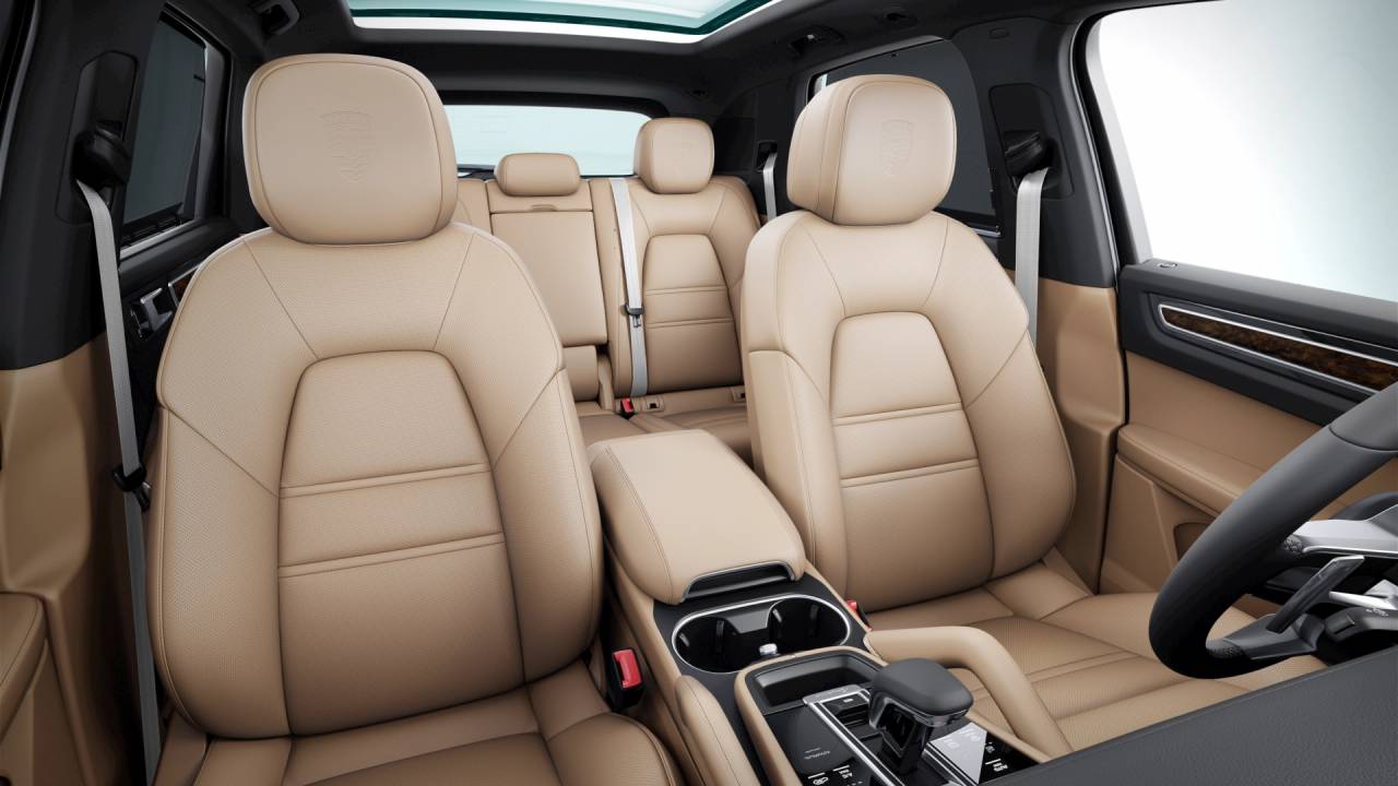 2023 Porsche Cayenne S Platinum Edition