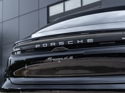 2025 Porsche Macan Macan 4S Electric