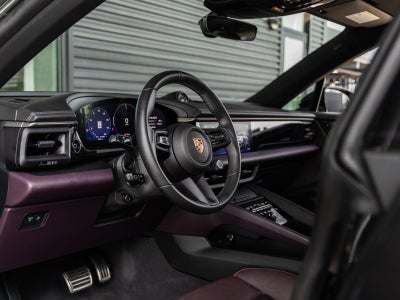 2025 Porsche Macan Macan 4S Electric