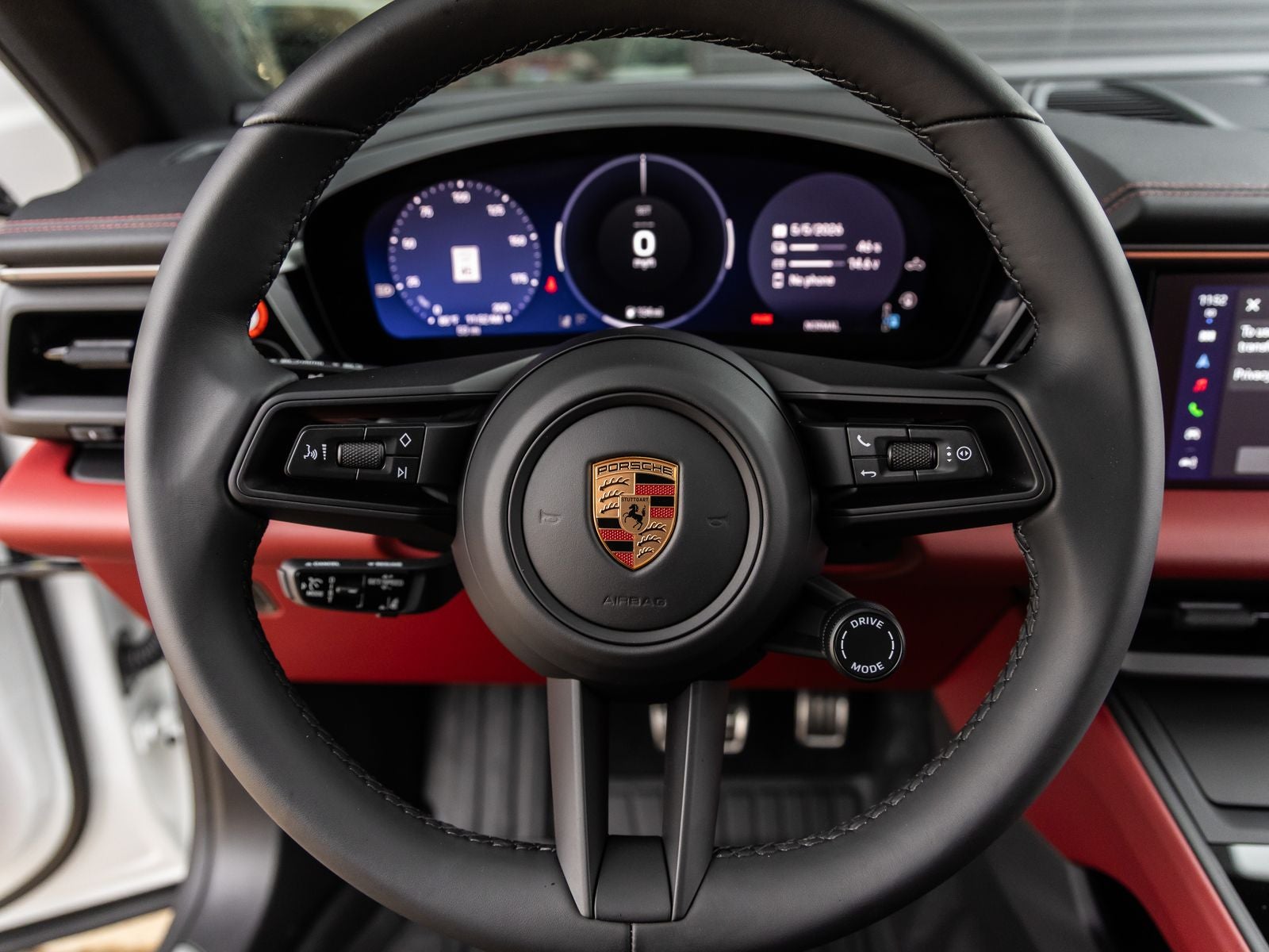 2025 Porsche Macan 4S Electric