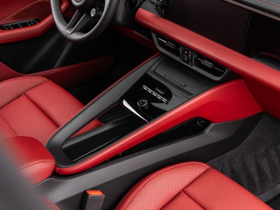 2025 Porsche Macan 4S Electric