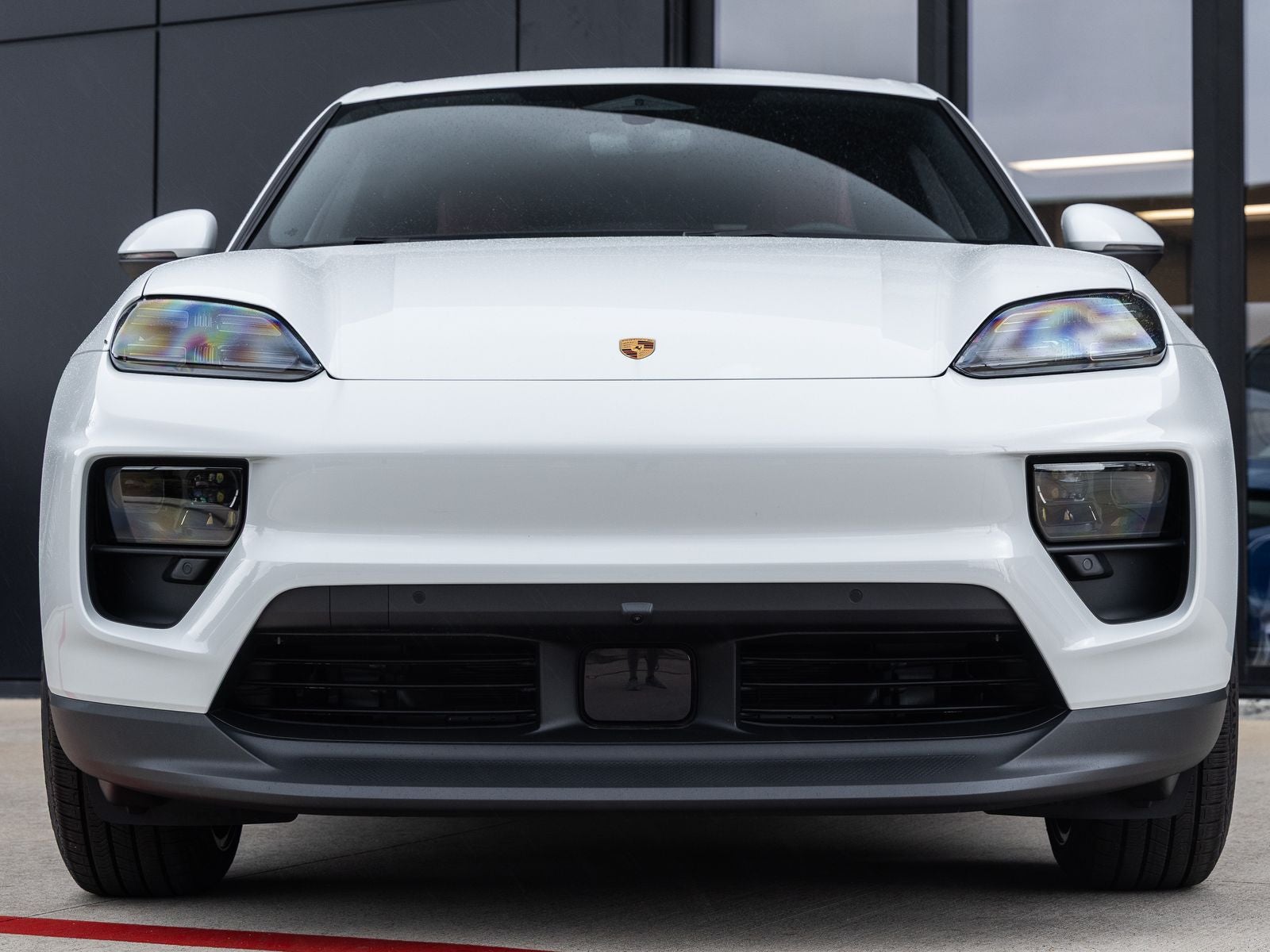 2025 Porsche Macan 4S Electric