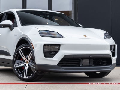2025 Porsche Macan 4S Electric