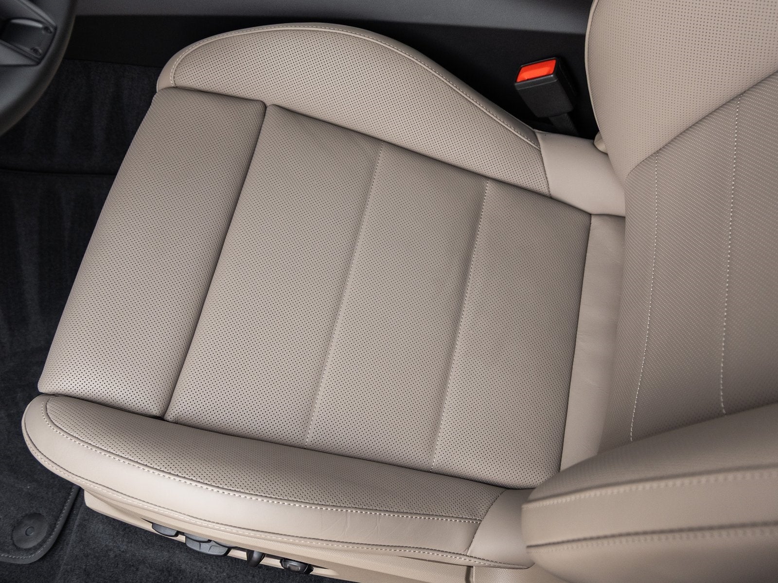 2025 Porsche Macan Electric Macan 4S Electric