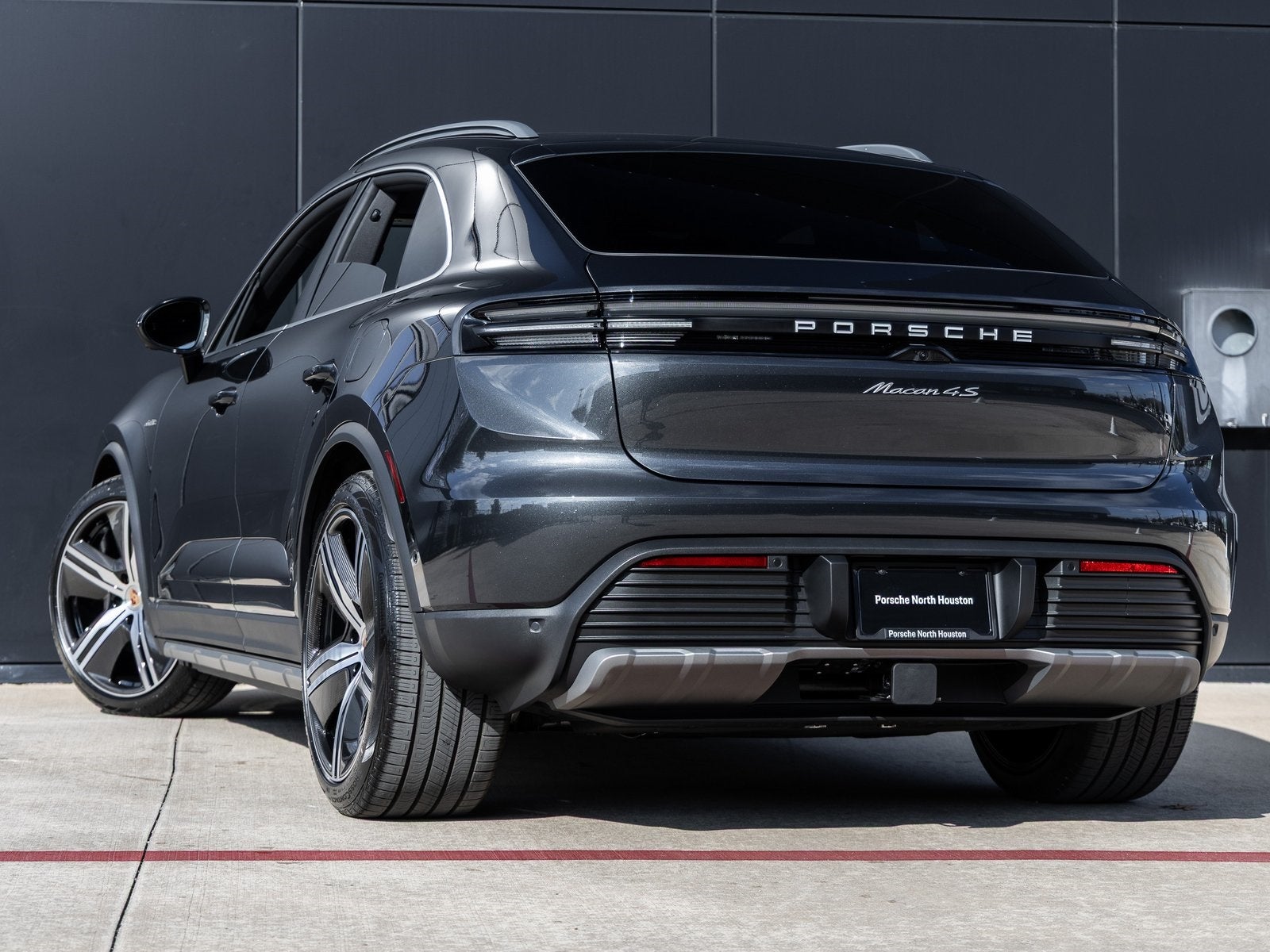 2025 Porsche Macan Electric Macan 4S Electric