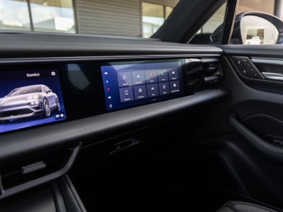 2025 Porsche Macan Electric Macan 4S Electric