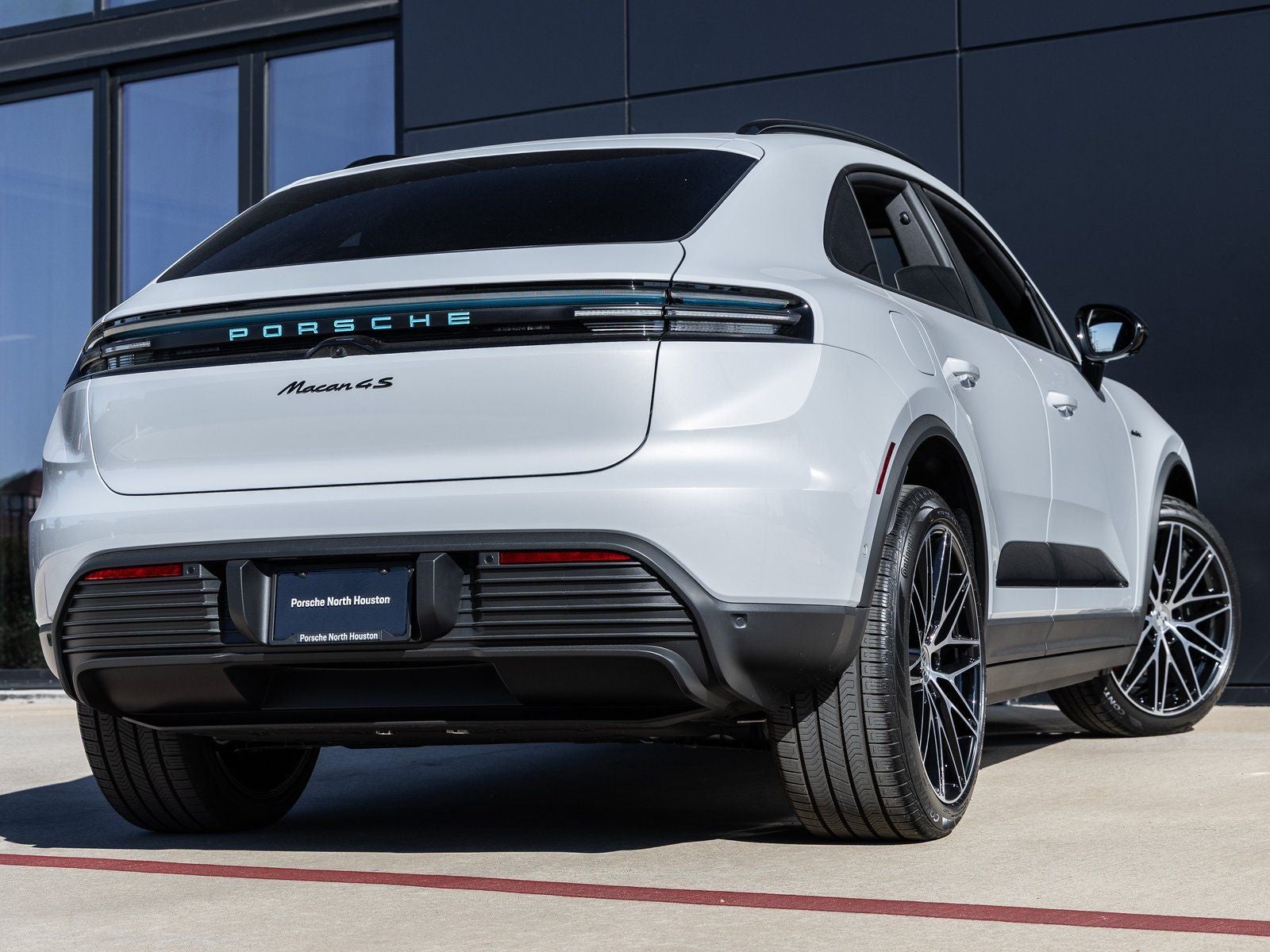 2025 Porsche Macan Electric Macan 4S Electric
