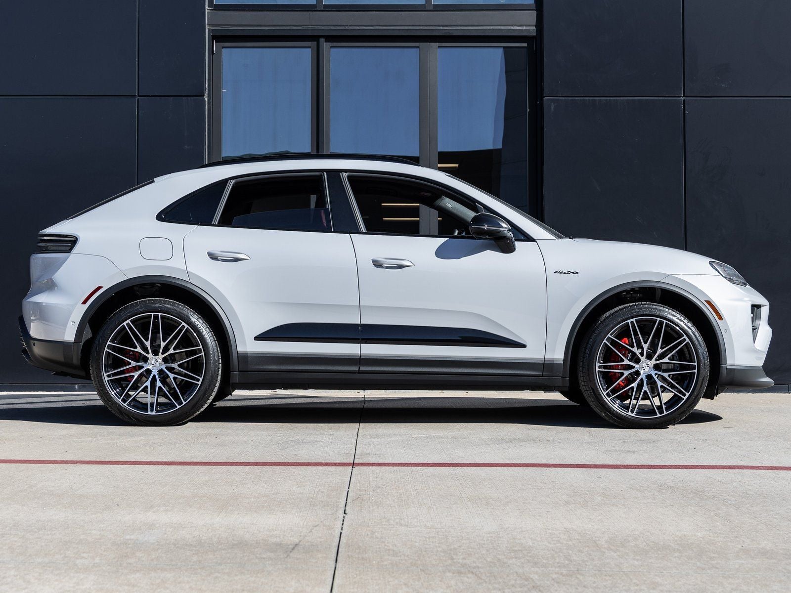 2025 Porsche Macan Electric Macan 4S Electric