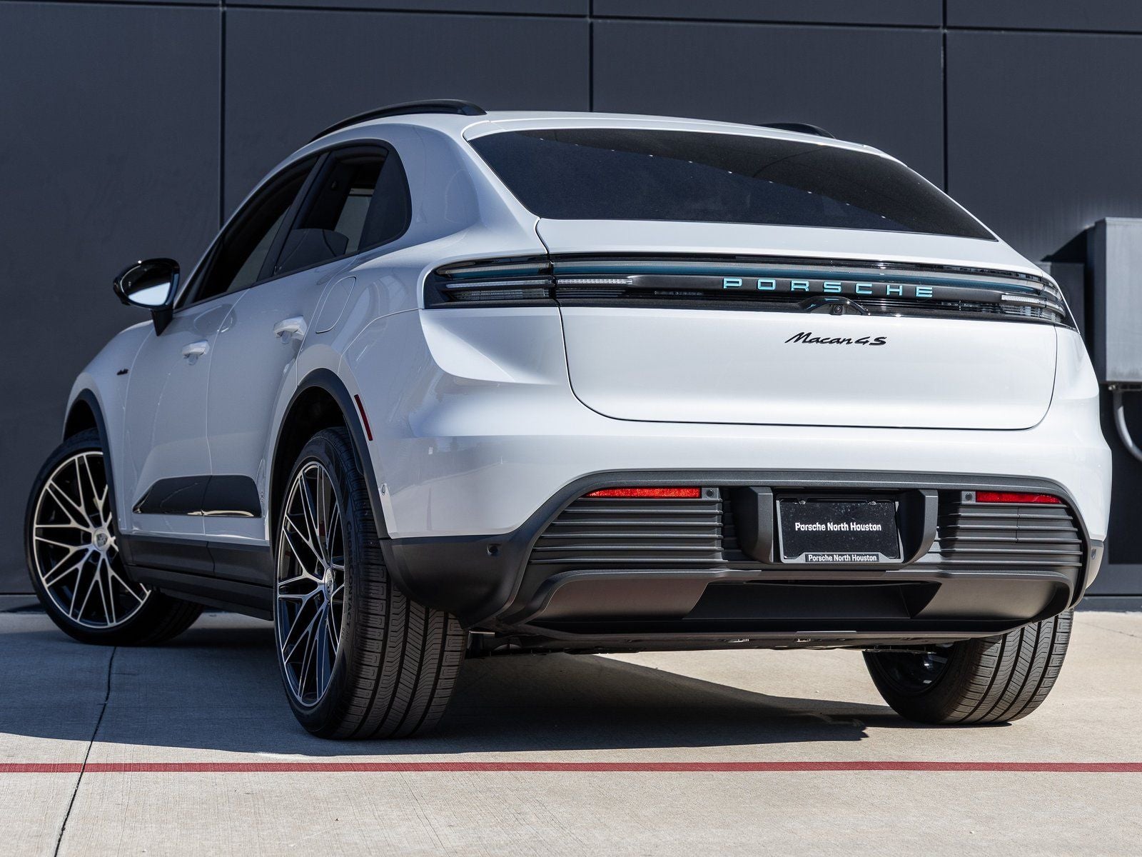 2025 Porsche Macan Electric Macan 4S Electric