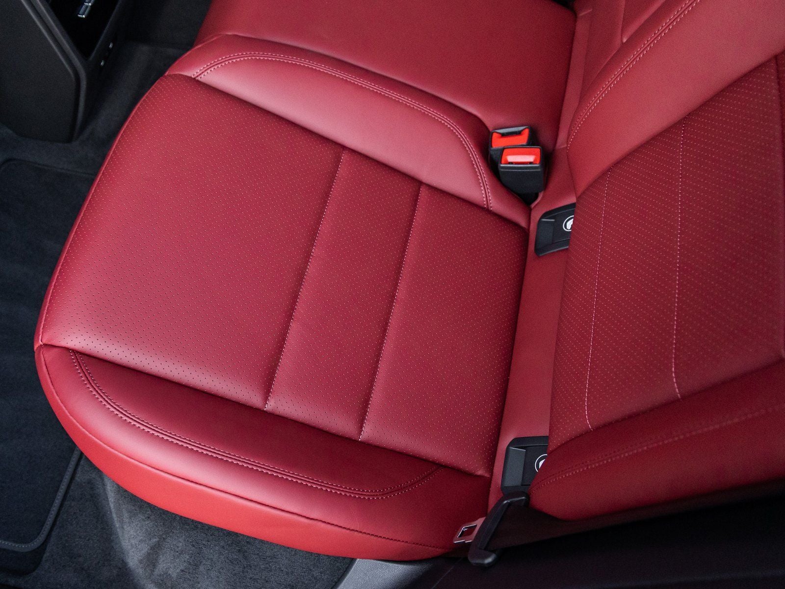 2025 Porsche Macan Electric Macan 4S Electric