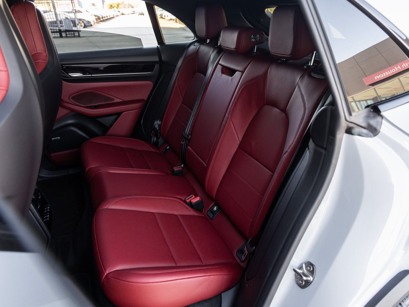 2025 Porsche Macan Electric Macan 4S Electric