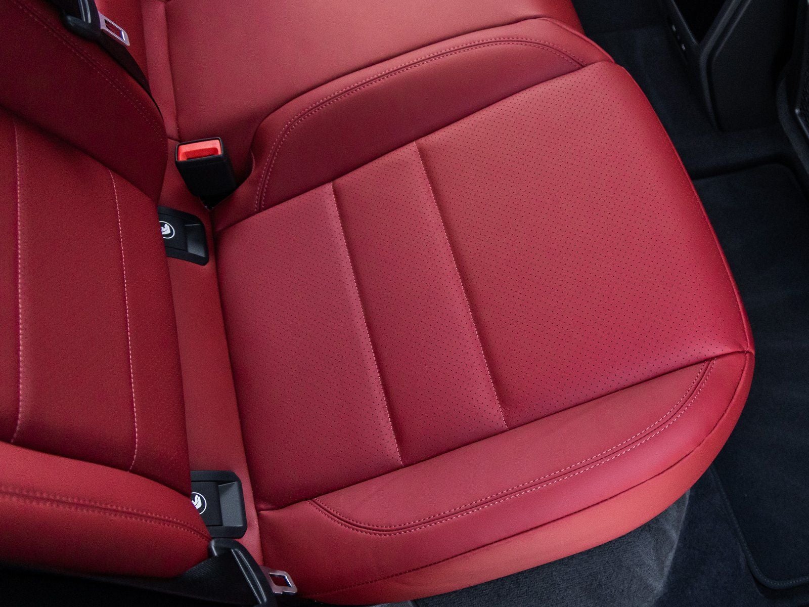 2025 Porsche Macan Electric Macan 4S Electric