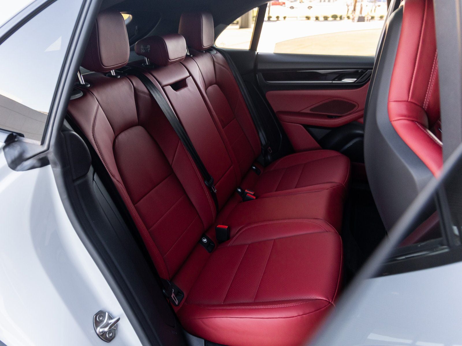 2025 Porsche Macan Electric Macan 4S Electric