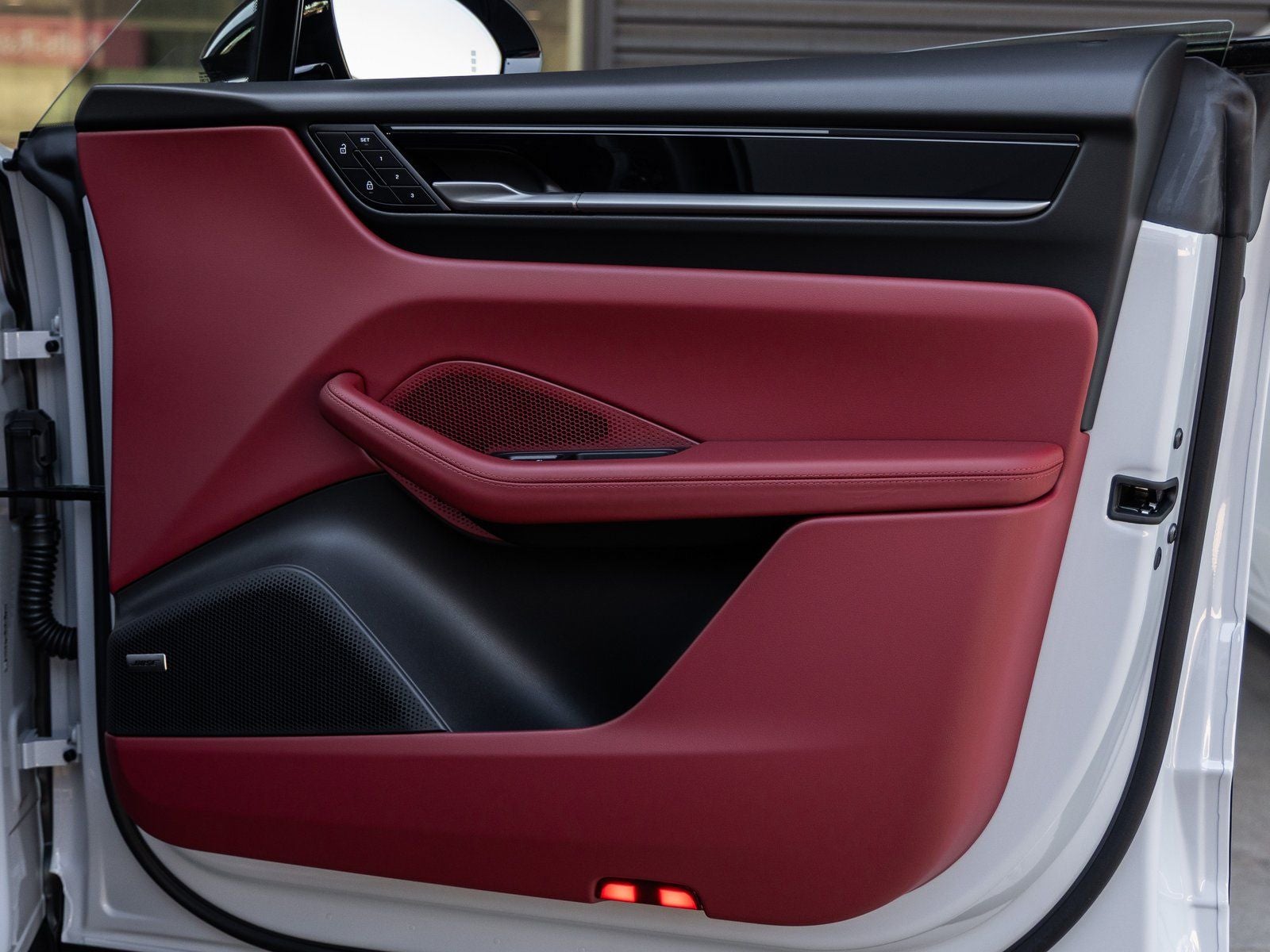 2025 Porsche Macan Electric Macan 4S Electric