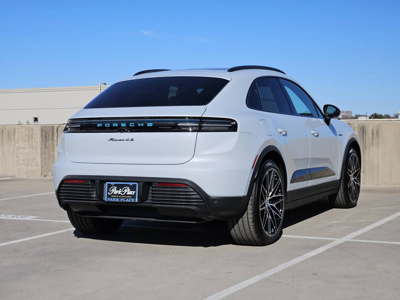 2025 Porsche Macan Electric Macan 4S Electric
