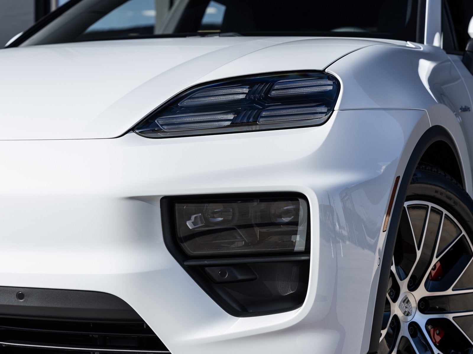 2025 Porsche Macan Electric Macan 4S Electric
