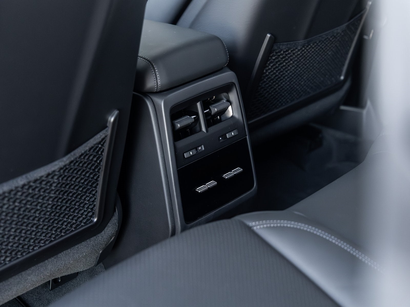 2025 Porsche Macan Electric Macan 4S Electric