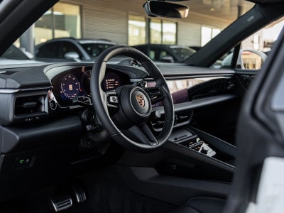 2025 Porsche Macan Electric Macan 4S Electric