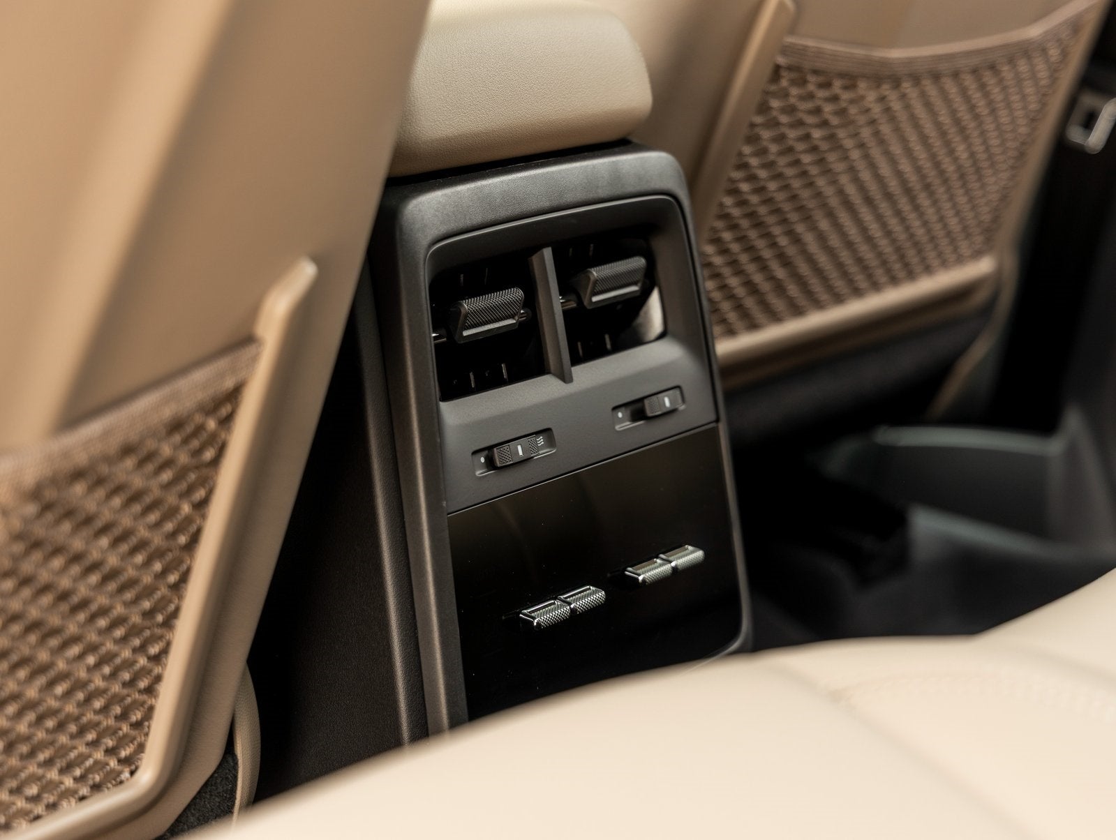 2025 Porsche Macan Electric Macan 4S Electric