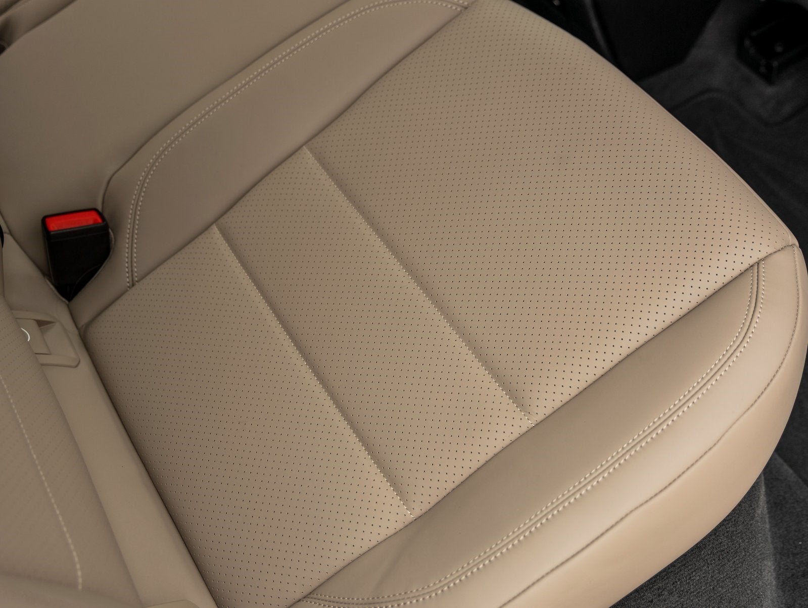 2025 Porsche Macan Electric Macan 4S Electric