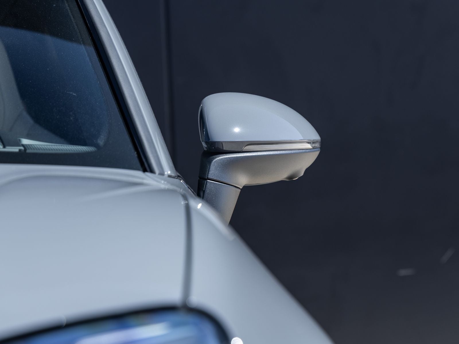 2025 Porsche Macan 4S Electric