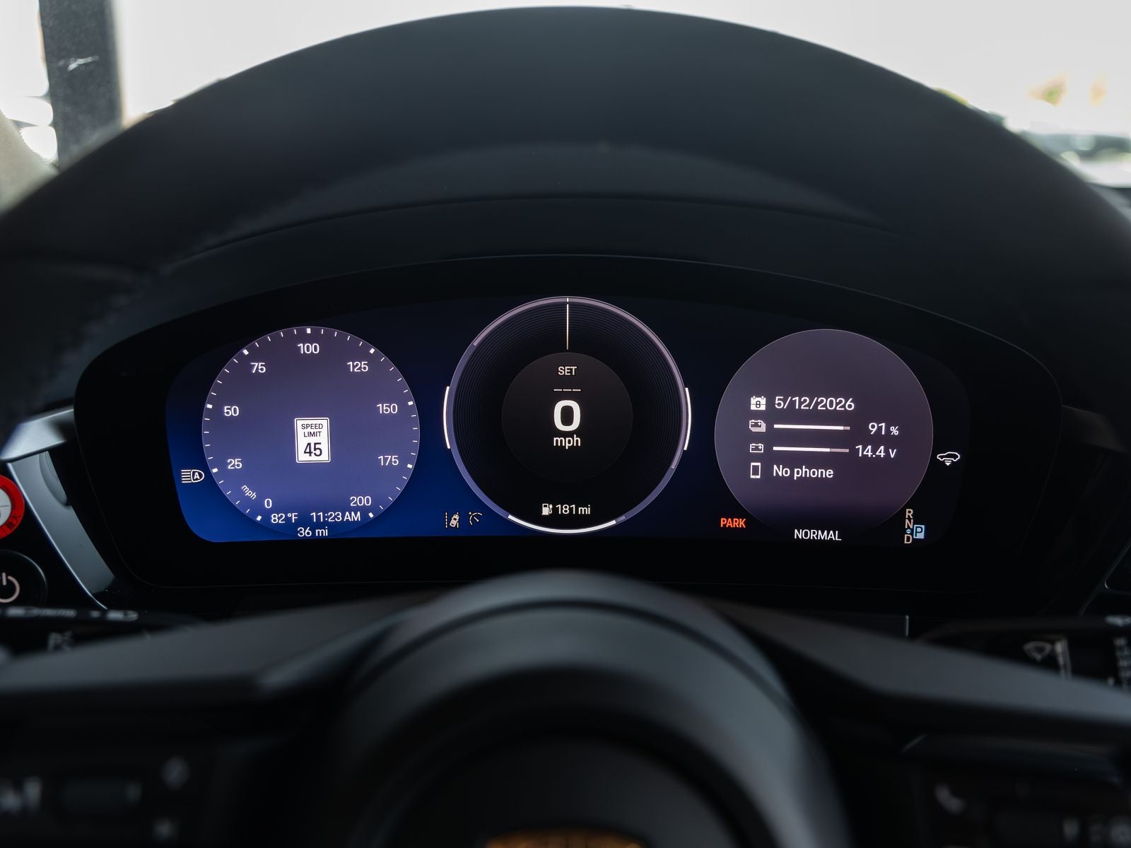 2025 Porsche Macan 4S Electric