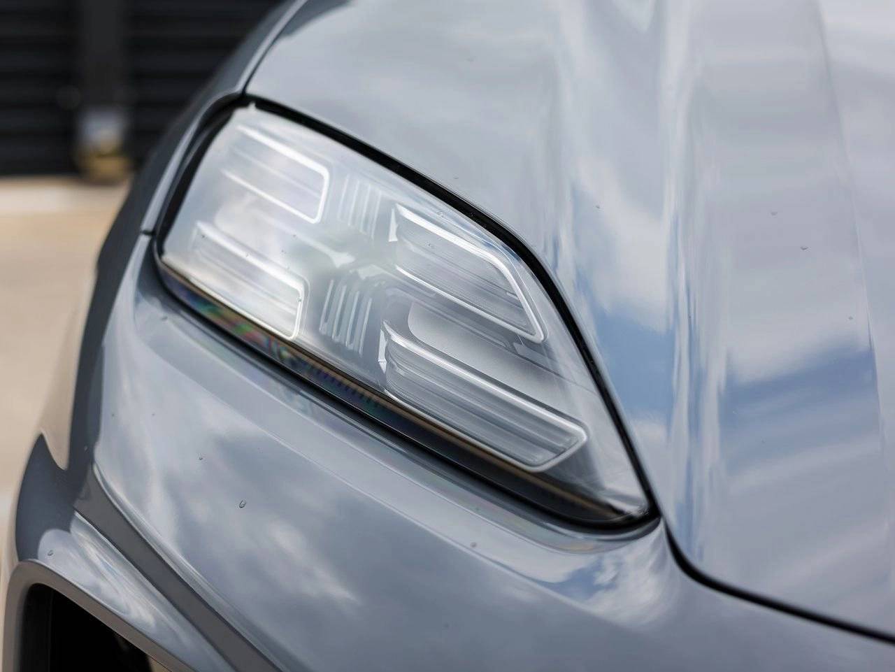 2025 Porsche Macan 4S Electric