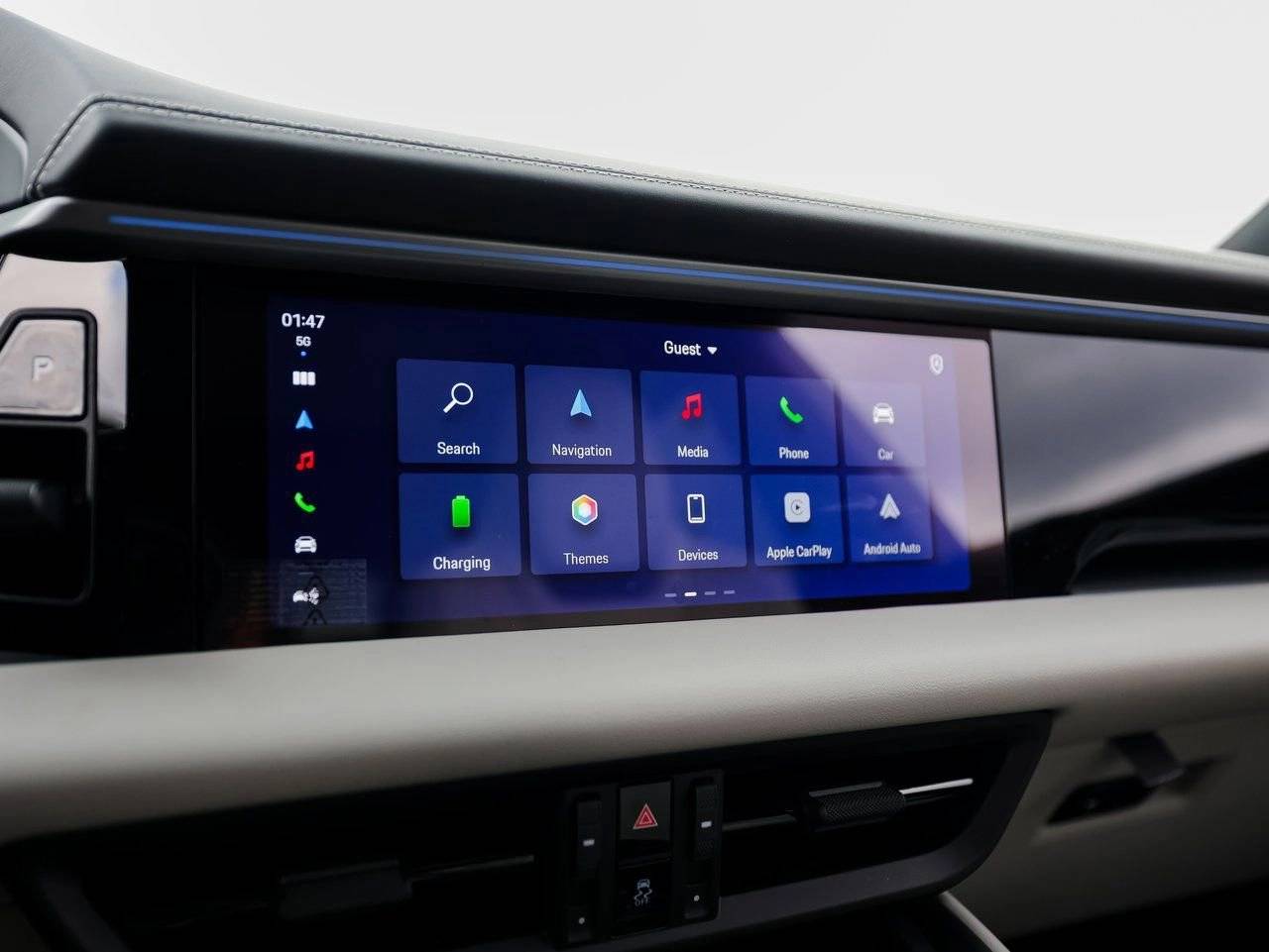 2025 Porsche Macan 4S Electric