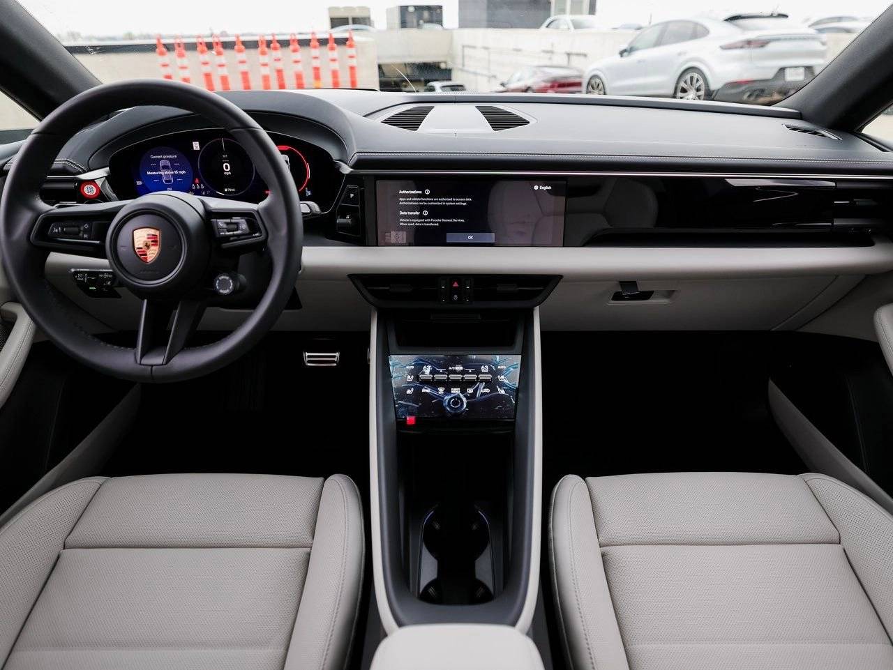 2025 Porsche Macan 4S Electric