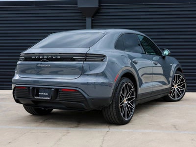 2025 Porsche Macan 4S Electric