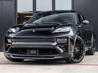 2025 Porsche Macan Turbo Electric