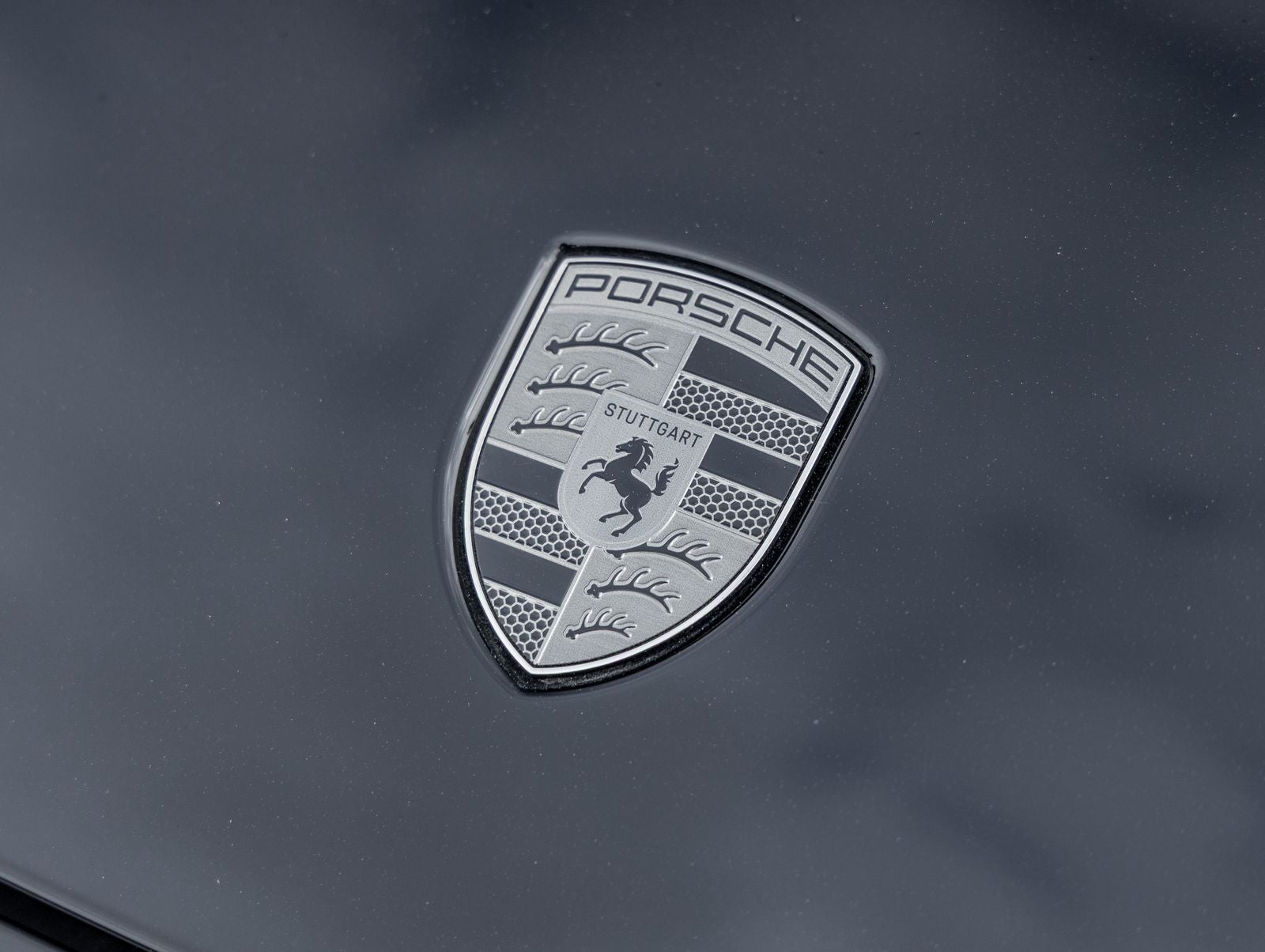 2025 Porsche Macan Turbo Electric