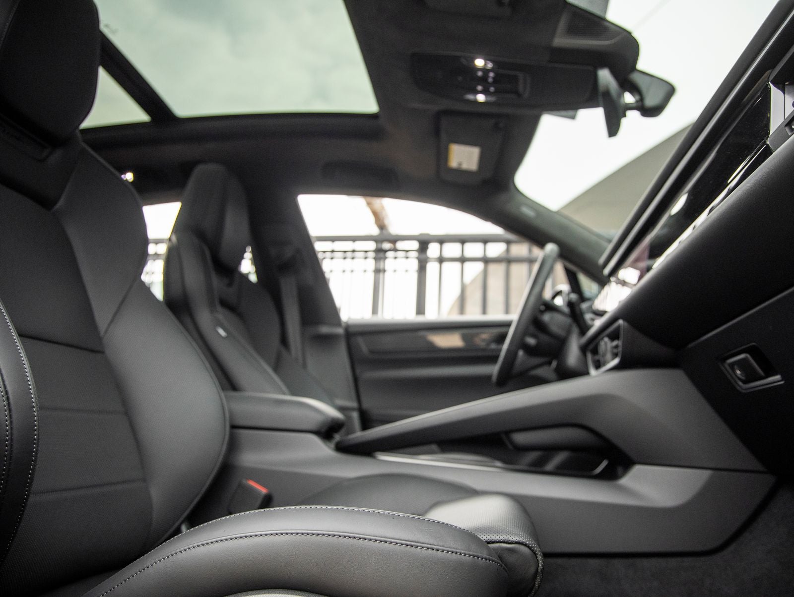 2025 Porsche Macan Turbo Electric