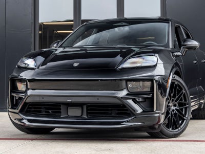 2025 Porsche Macan Turbo Electric