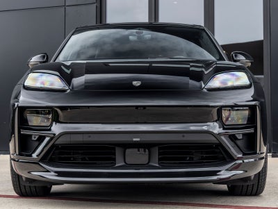 2025 Porsche Macan Turbo Electric