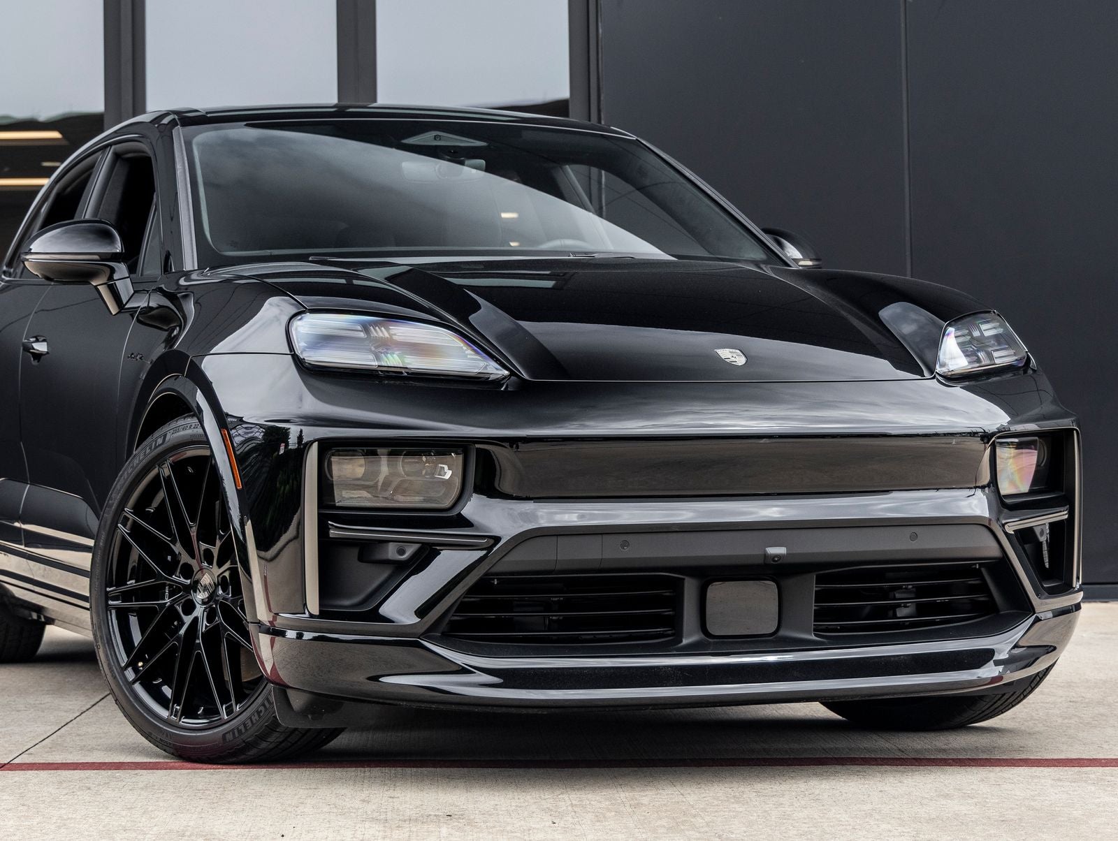 2025 Porsche Macan Turbo Electric