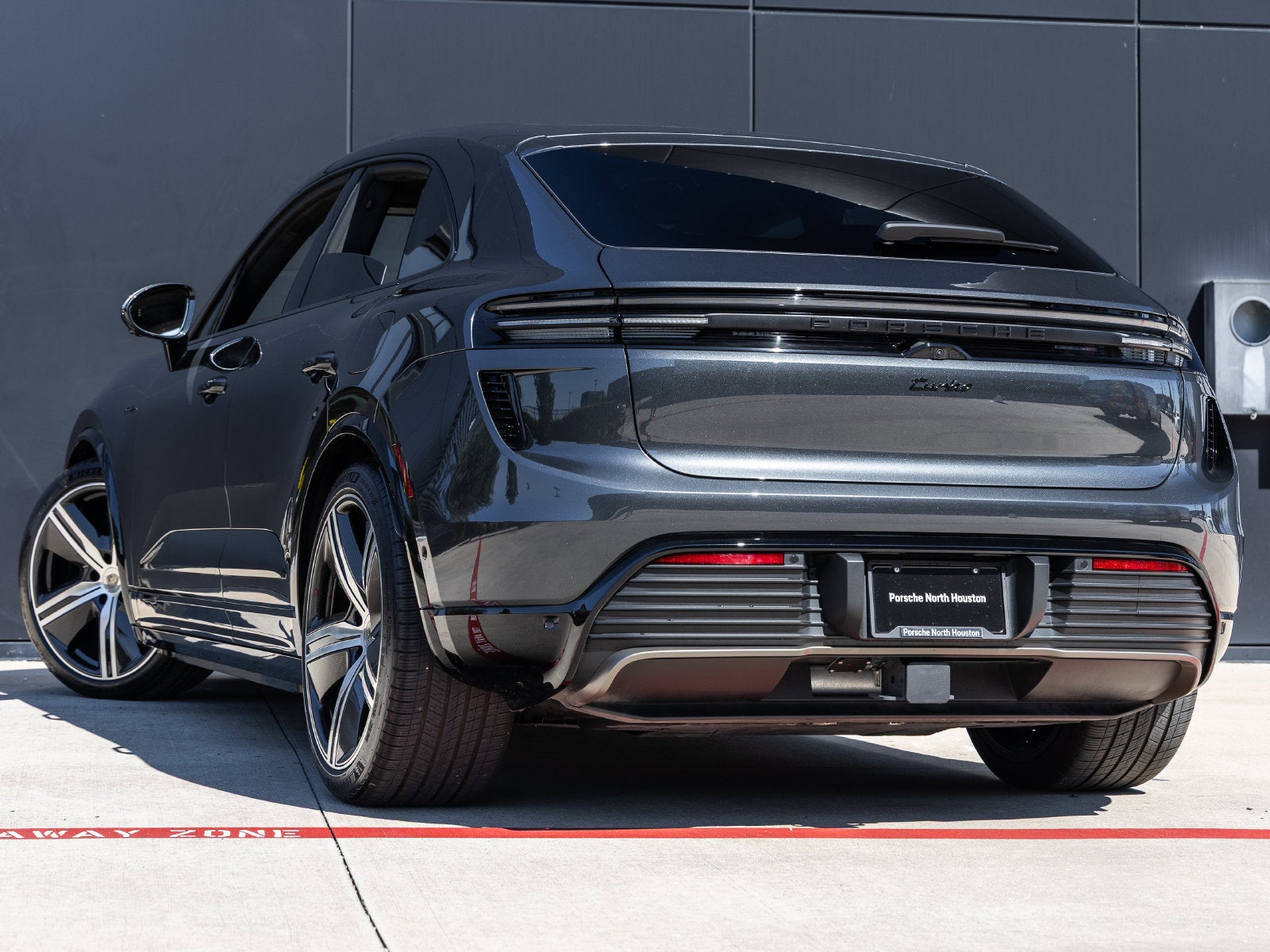 2024 Porsche Macan Macan Turbo