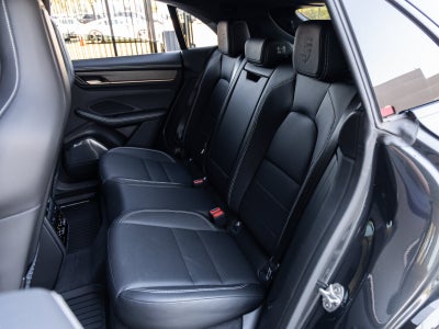 2024 Porsche Macan Macan Turbo